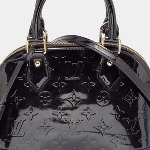 Louis Vuitton Alma (pending at moment potential buyer) will update by Wednesday